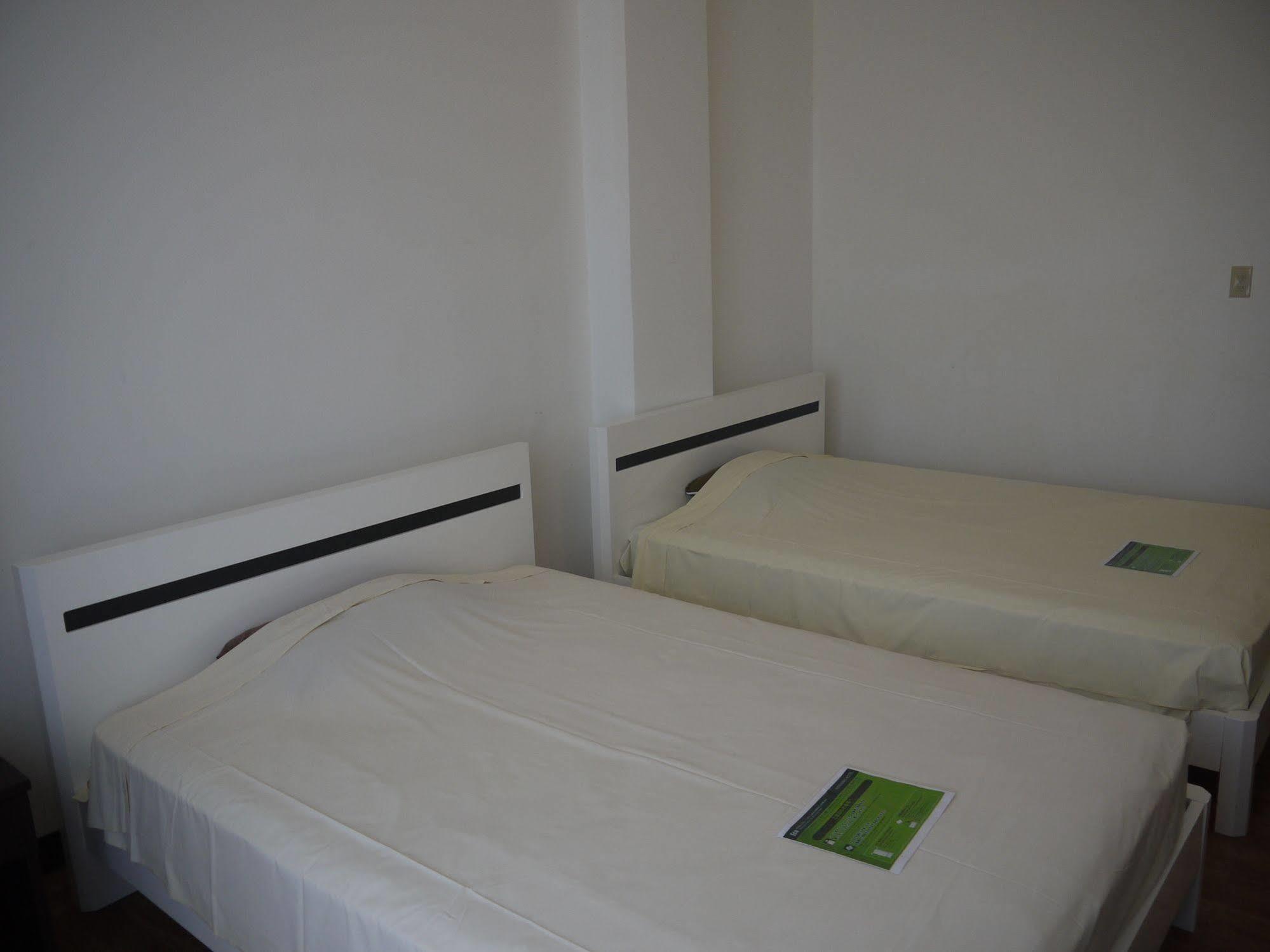 Himawari Hotel Garapan Exteriör bild