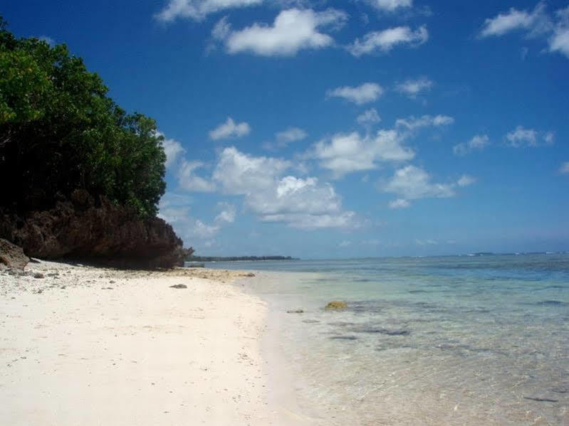 Himawari Hotel Garapan Exteriör bild